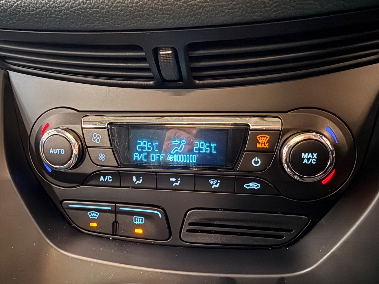 Used Ford Grand C-Max 2015 for sale - 78019787: Photo 24