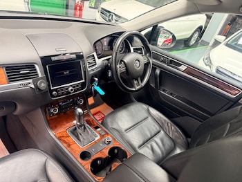 Used Volkswagen Touareg 2012 for sale - 79471693: Photo