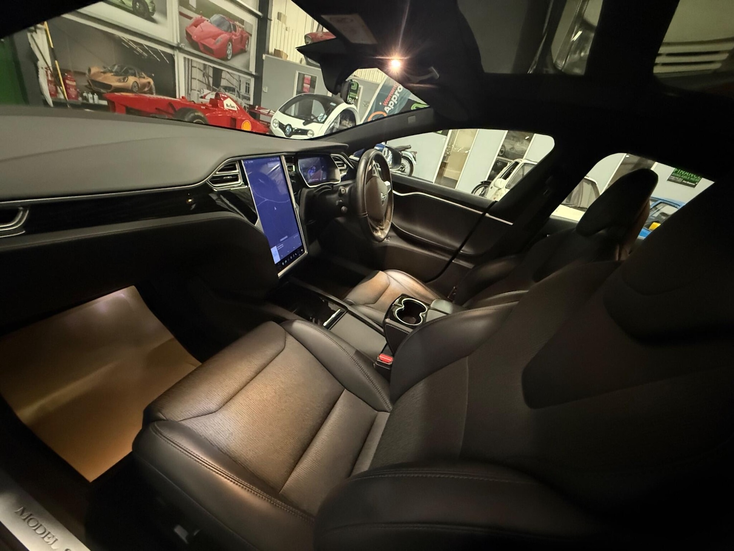 Used Tesla Model S 2017 for sale - 76688821: Photo 11