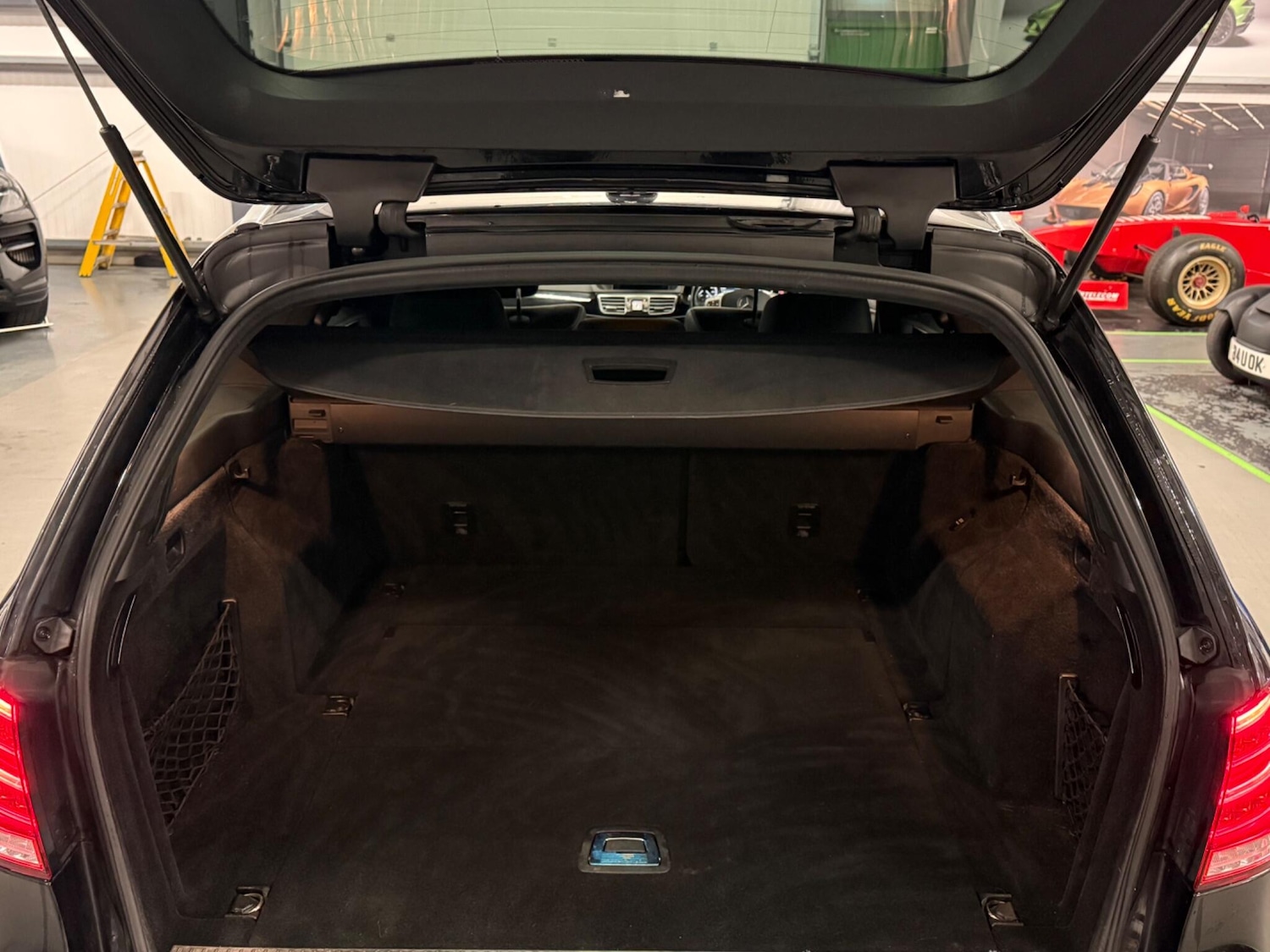 Used Mercedes-Benz E Class 2013 for sale - 76752604: Photo 15