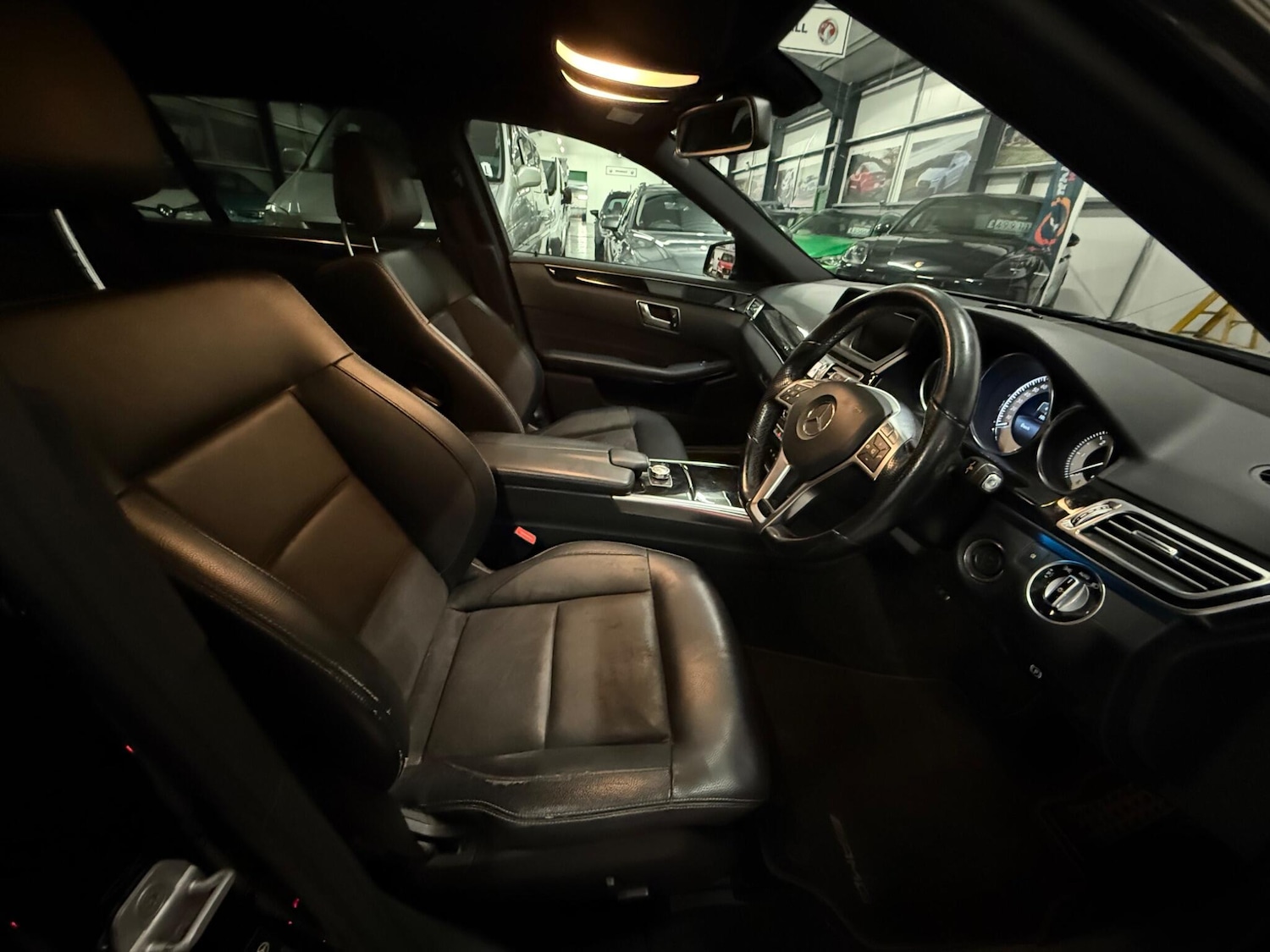 Used Mercedes-Benz E Class 2013 for sale - 76752604: Photo 19