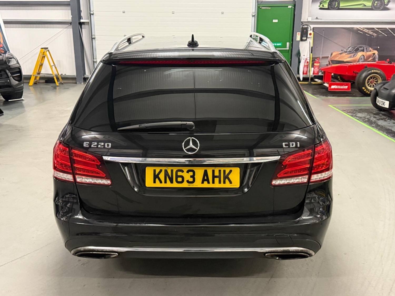 Used Mercedes-Benz E Class 2013 for sale - 76752604: Photo 7