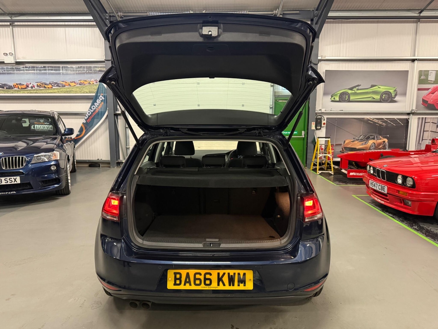 Used Volkswagen Golf 2017 for sale - 76409284: Photo 17