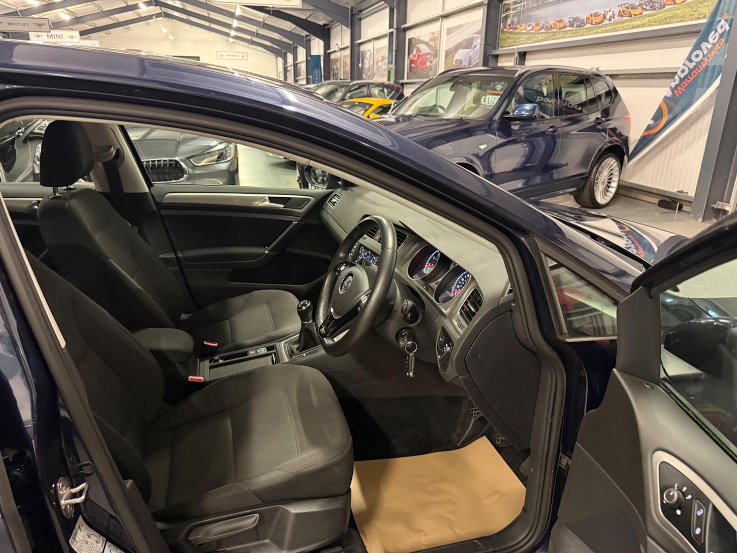 Used Volkswagen Golf 2017 for sale - 76409284: Photo 21