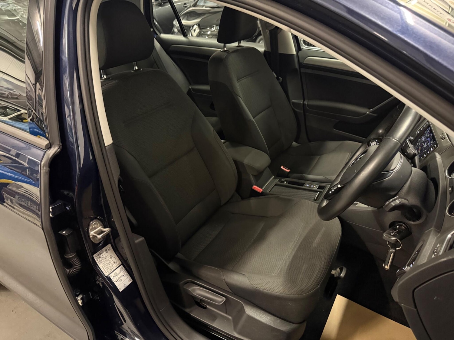 Used Volkswagen Golf 2017 for sale - 76409284: Photo 22