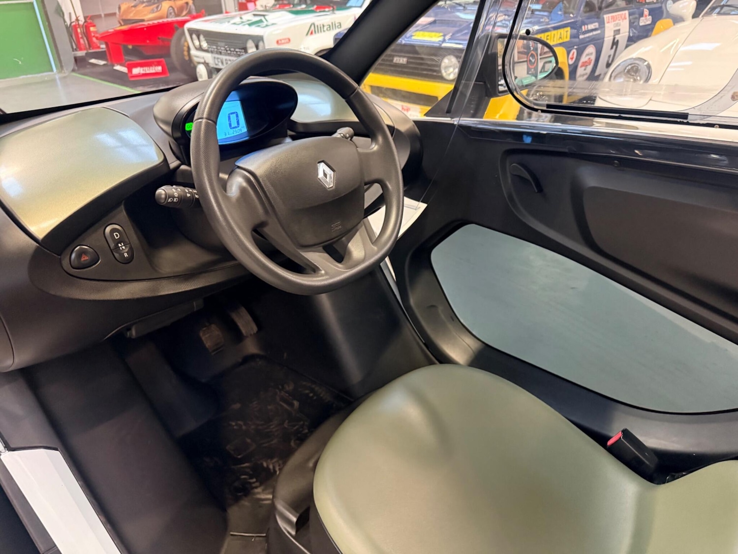 Used Renault Twizy for sale - 77824949: Photo 3