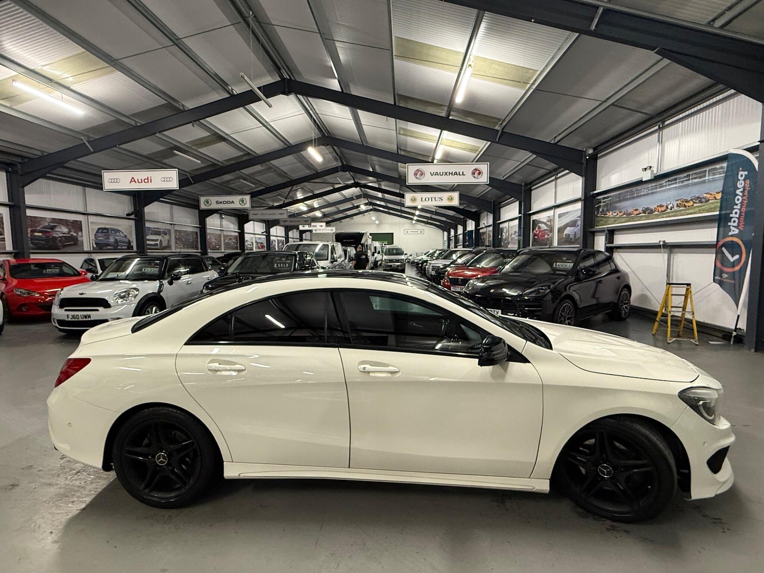 Used Mercedes-Benz CLA 2015 for sale - 76521608: Photo 9