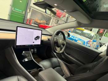 Used Tesla Model 3 2020 for sale - 75350435: Photo