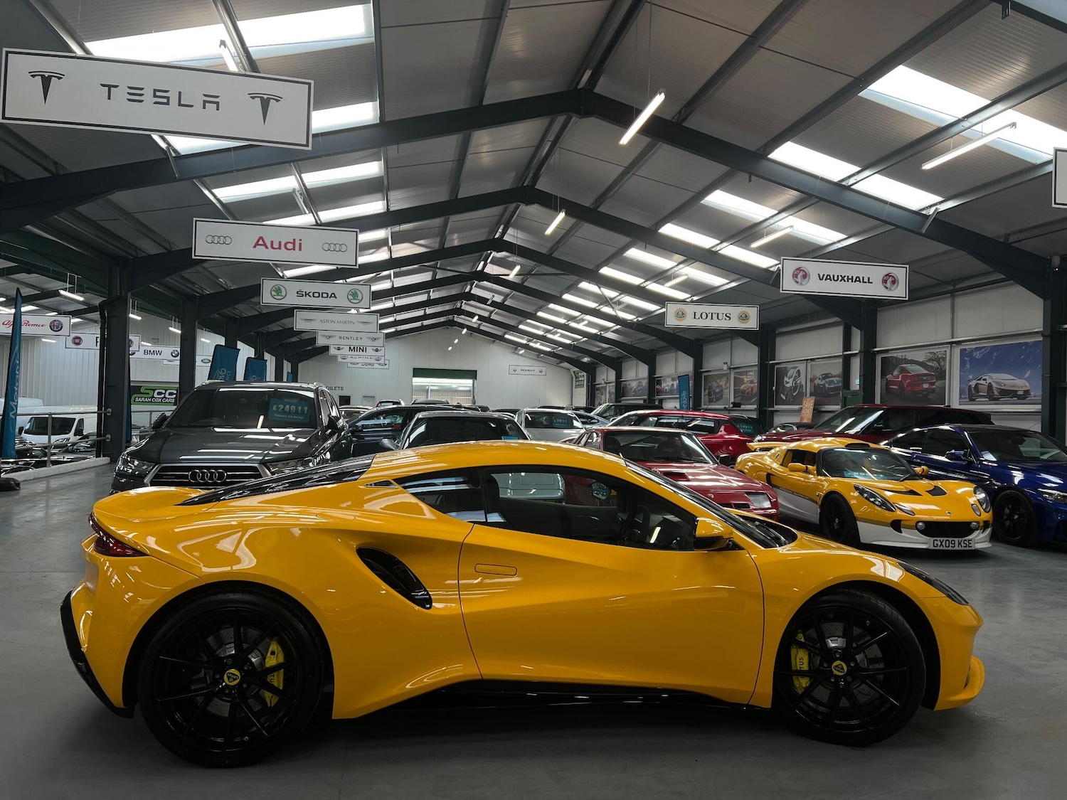 Used Lotus Emira for sale - 76644717: Photo 15