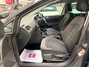 Used Volkswagen Golf 2018 for sale - 79808051: Photo