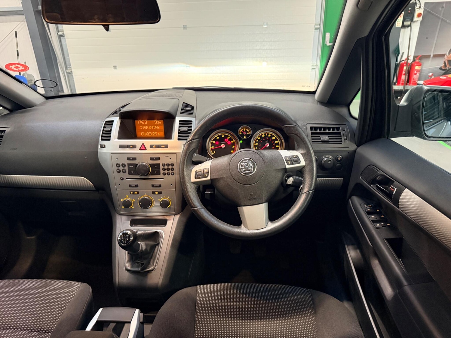 Used Vauxhall Zafira for sale - 77825005: Photo 16