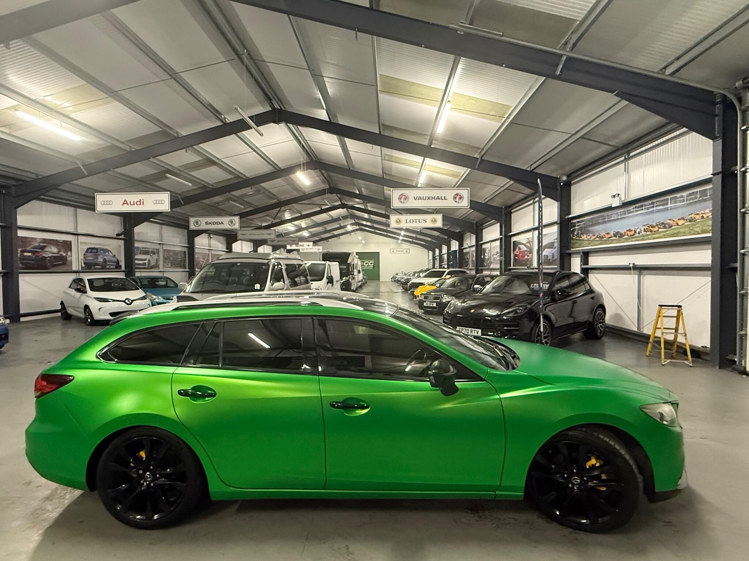 Used Mazda Mazda6 2014 for sale - 76742669: Photo 9