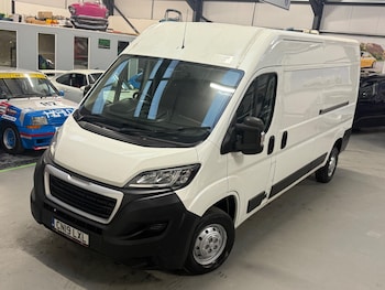 Peugeot Boxer feature image