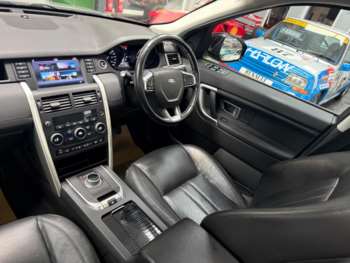 Used Land Rover Discovery Sport 2016 for sale - 75199676: Photo
