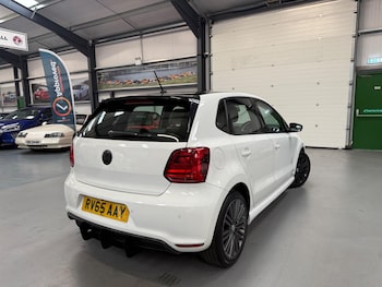 Used Volkswagen Polo 2015 for sale - 75624096: Photo