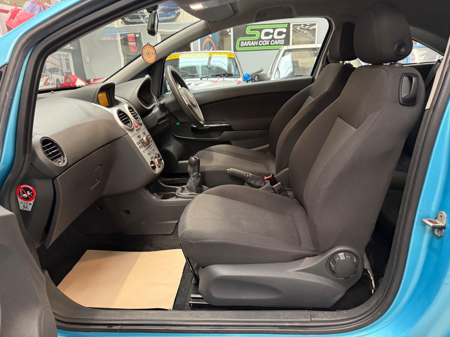Used Vauxhall Corsa 2011 for sale - 76179697: Photo 4
