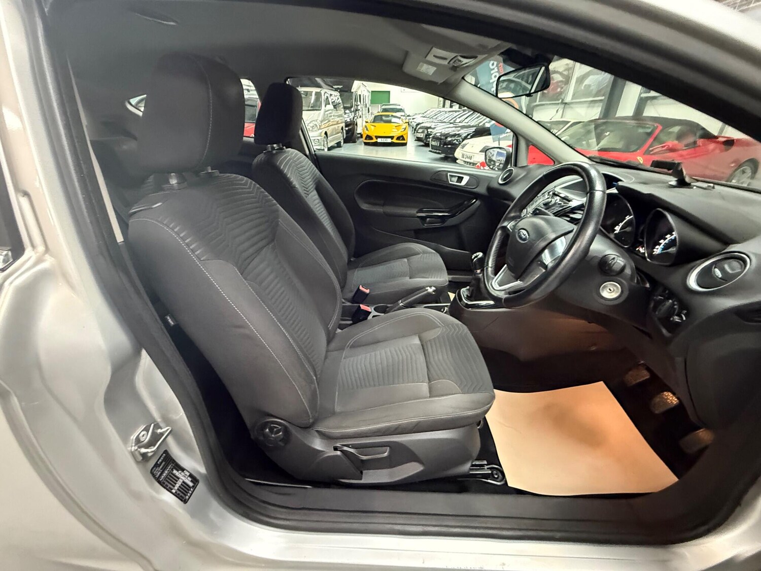 Used Ford Fiesta 2013 for sale - 76085300: Photo 16