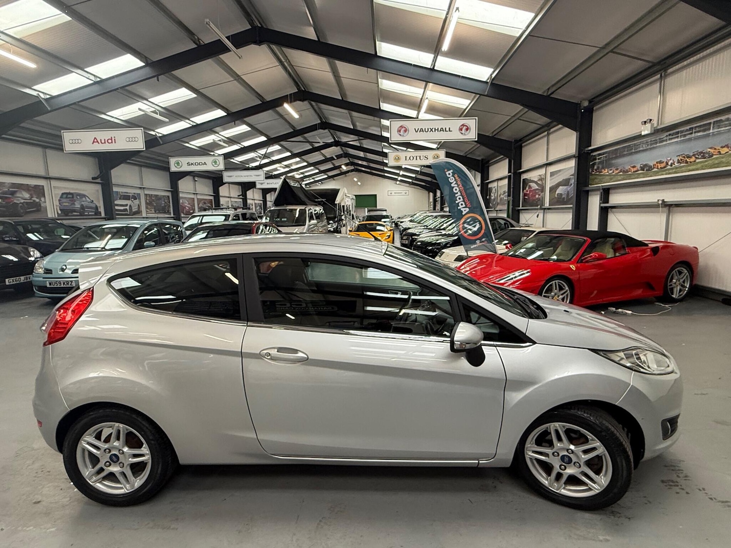 Used Ford Fiesta 2013 for sale - 76085300: Photo 9