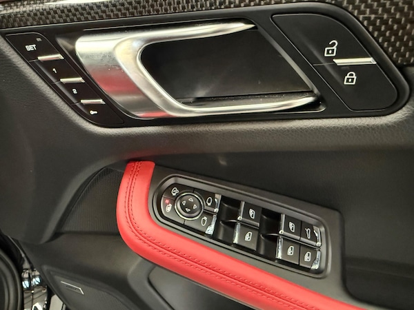 Used Porsche Macan 2020 for sale - 75492495: Photo 36