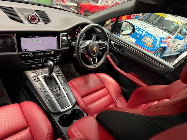 Used Porsche Macan 2020 for sale - 75492495: Photo 3
