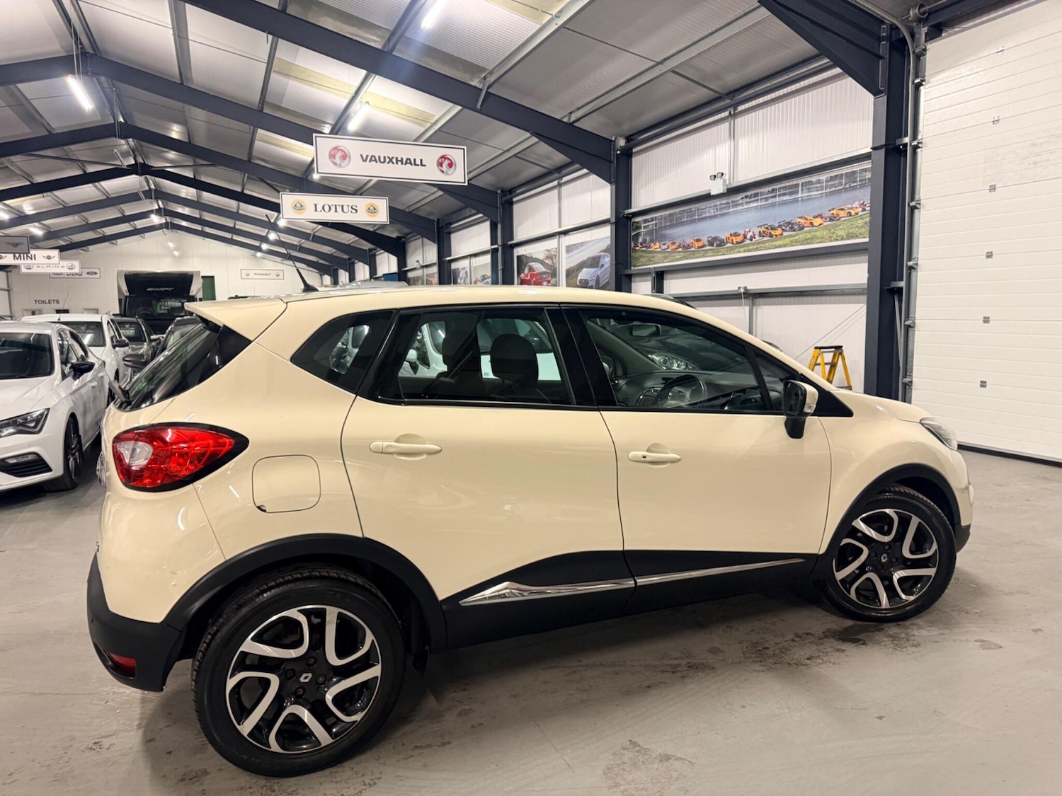 Used Renault Captur 2013 for sale - 77585926: Photo 10