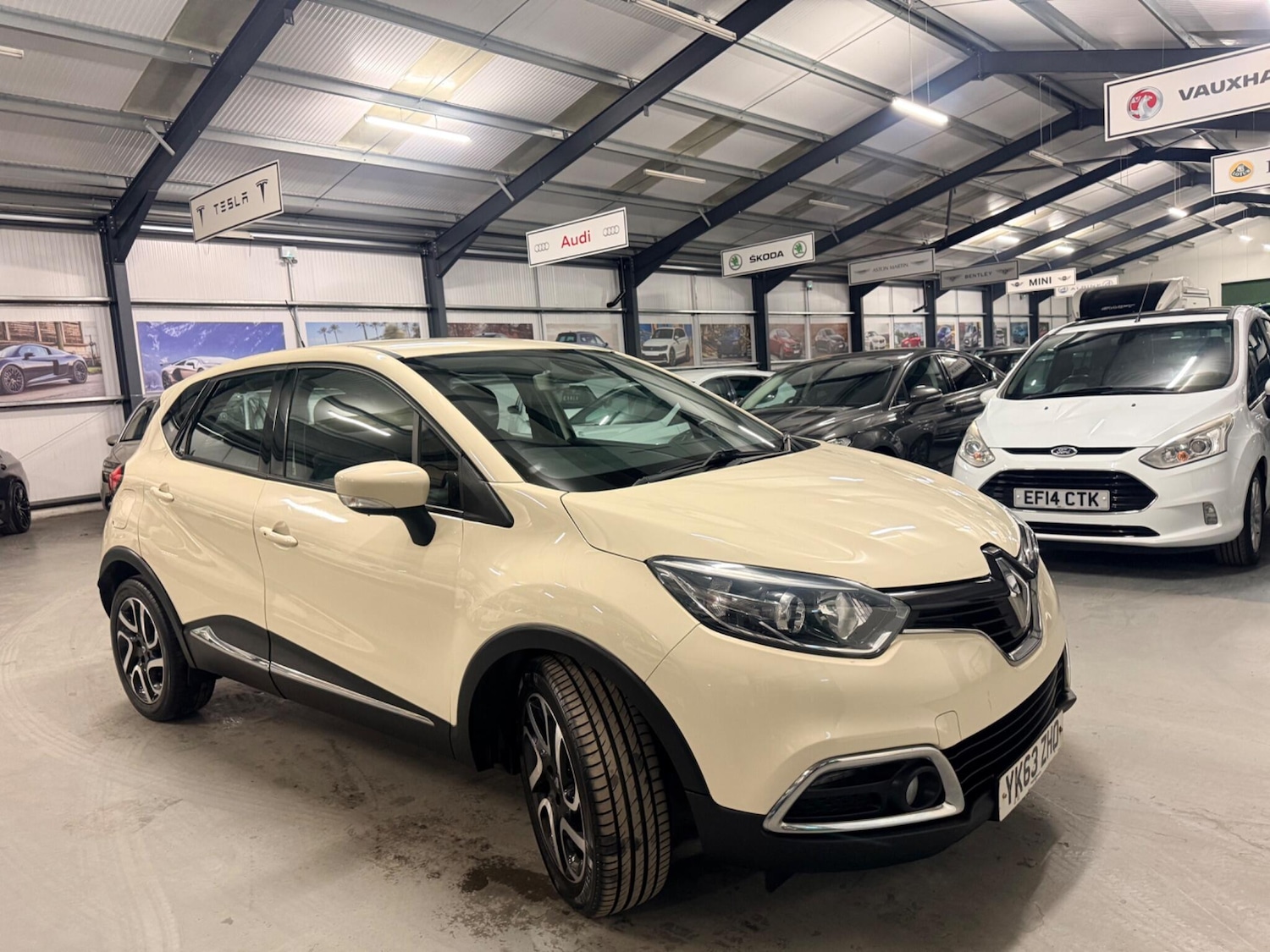 Used Renault Captur 2013 for sale - 77585926: Photo 8