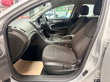 Used Vauxhall Insignia 2017 for sale - 77753571: Photo