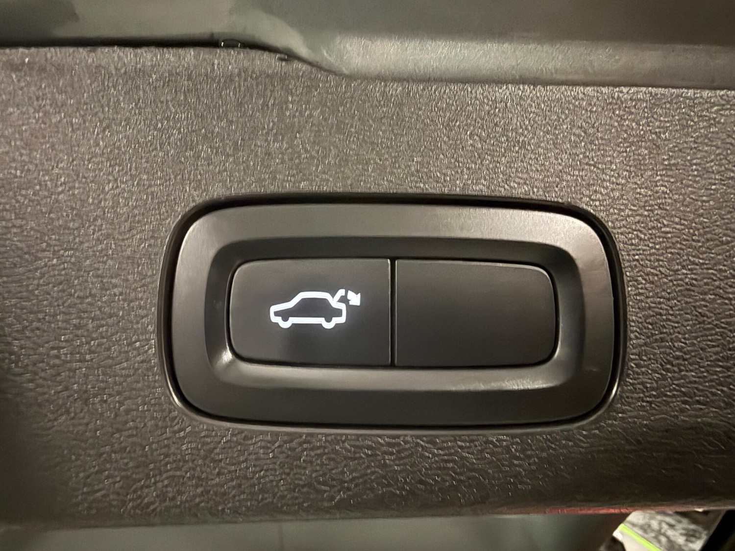 Used Volvo V60 2020 for sale - 76742664: Photo 15