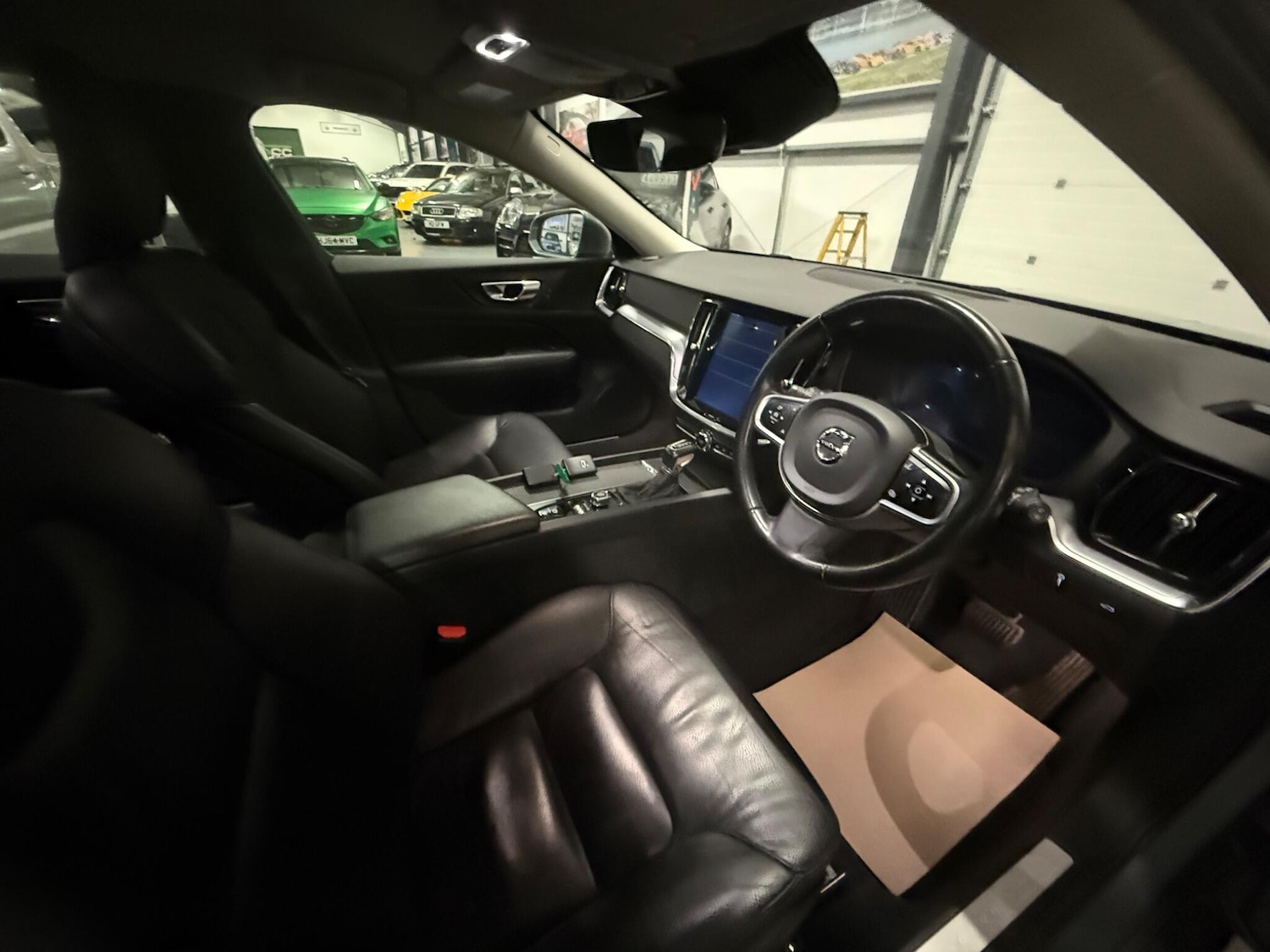 Used Volvo V60 2020 for sale - 76742664: Photo 18