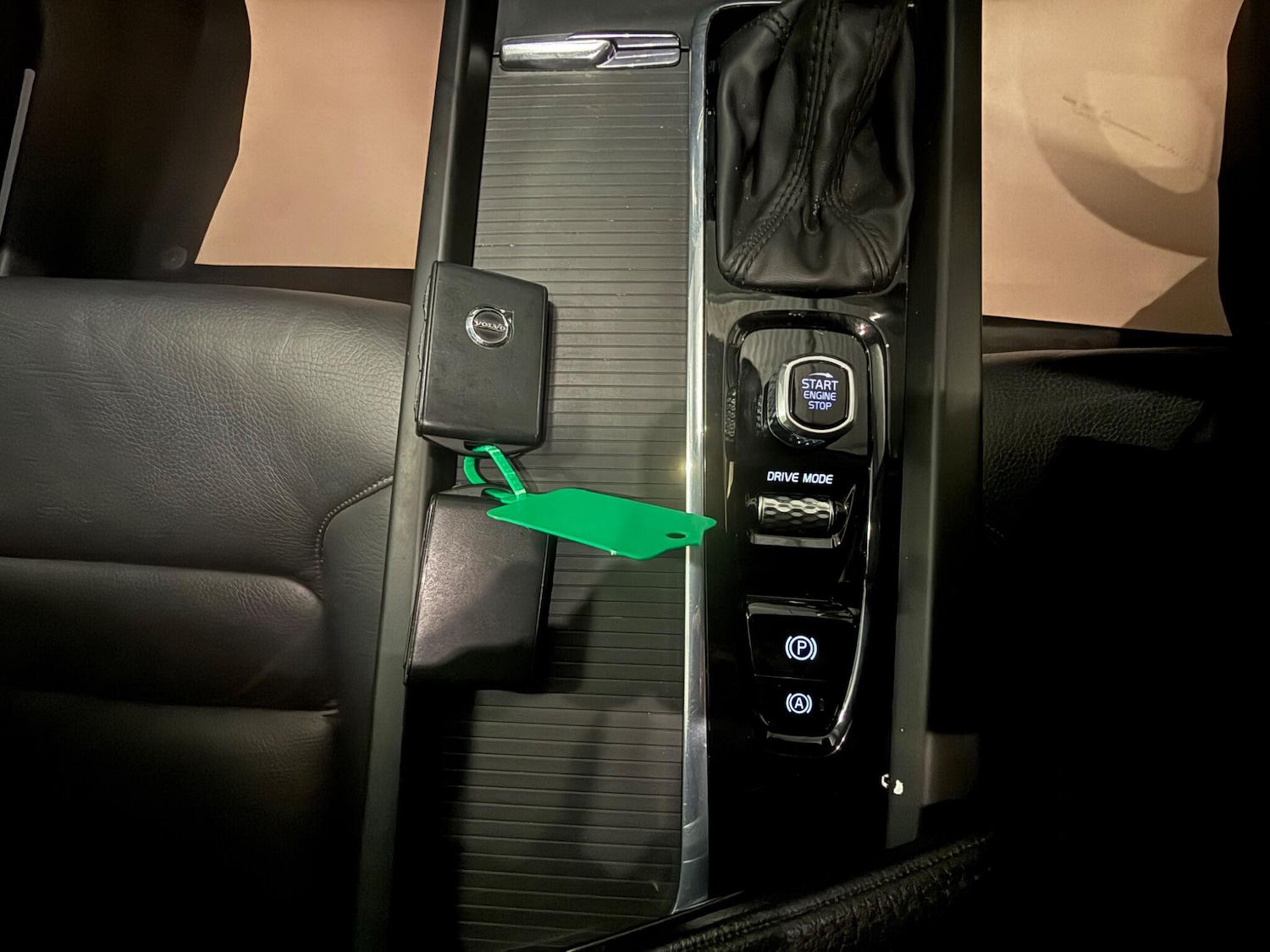 Used Volvo V60 2020 for sale - 76742664: Photo 21