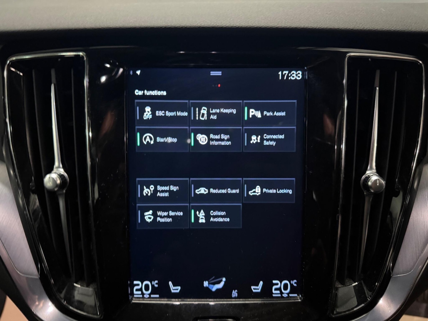 Used Volvo V60 2020 for sale - 76742664: Photo 26