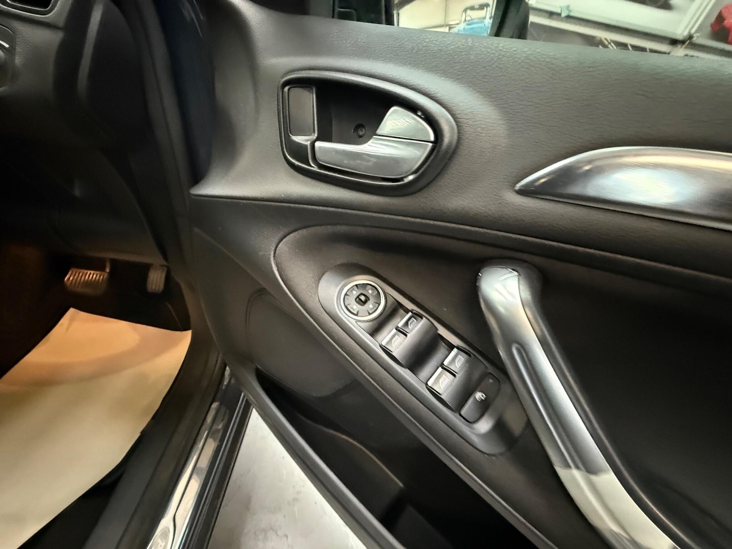 Used Ford S-Max 2012 for sale - 76315216: Photo 20