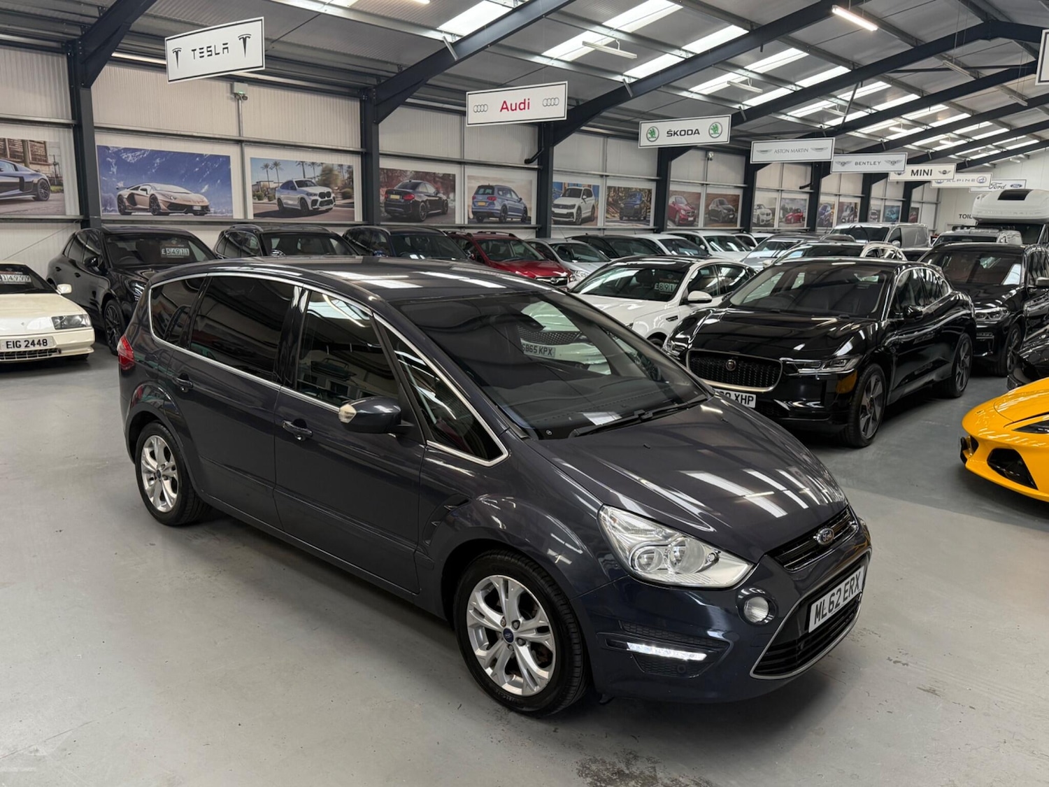 Used Ford S-Max 2012 for sale - 76315216: Photo 3