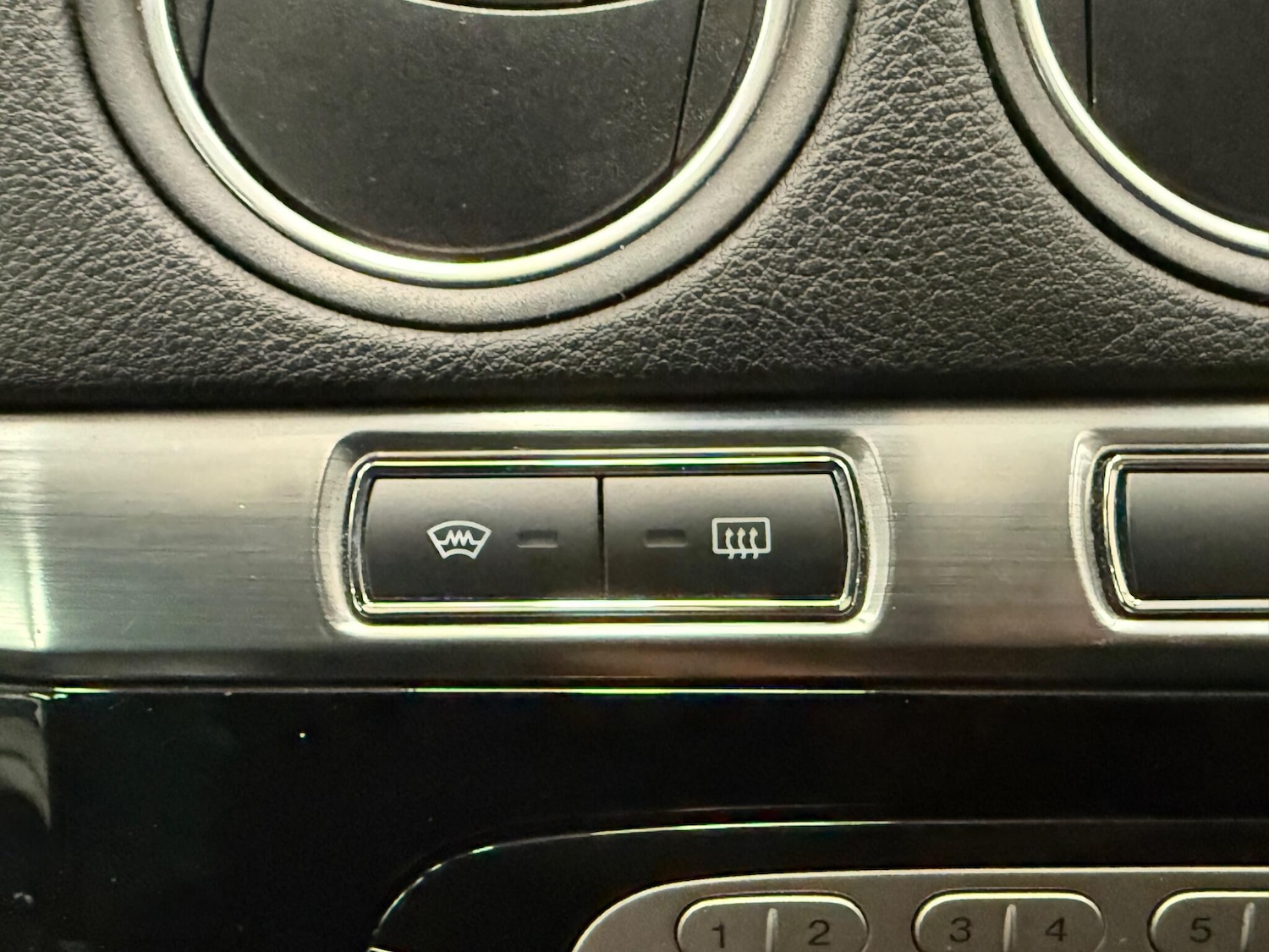 Used Ford S-Max 2012 for sale - 76315216: Photo 30