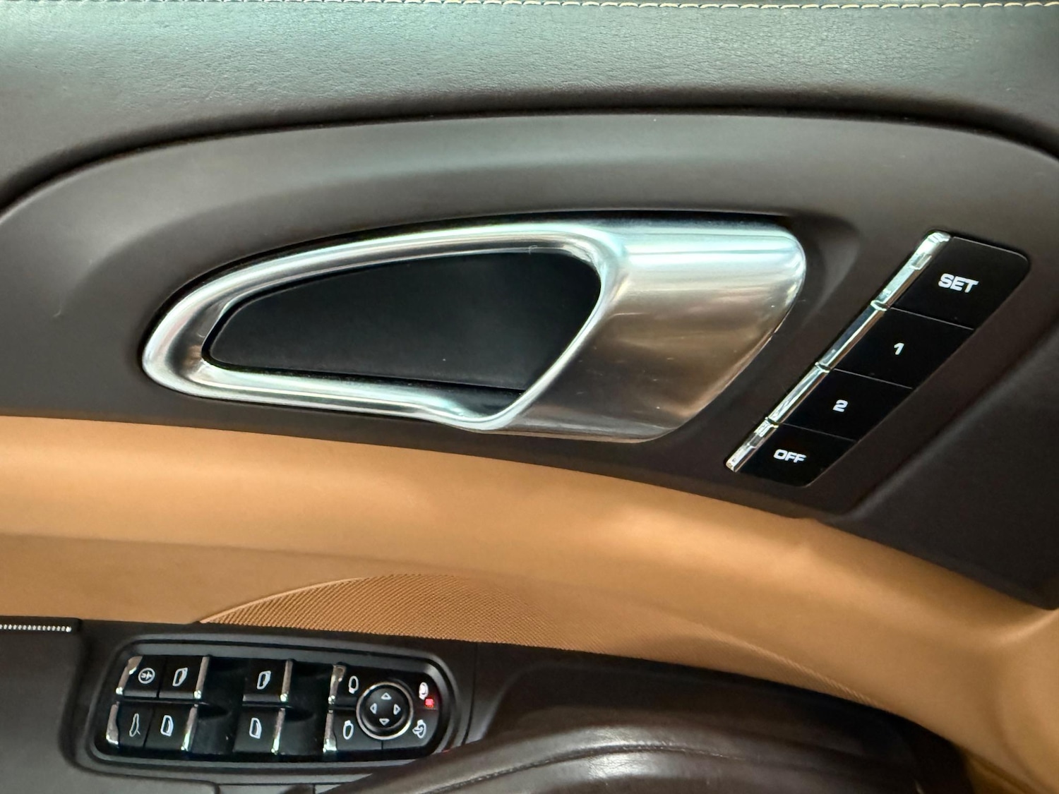 Used Porsche Cayenne for sale - 76476475: Photo 39