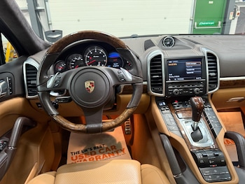 Used Porsche Cayenne 2011 for sale - 76476475: Photo