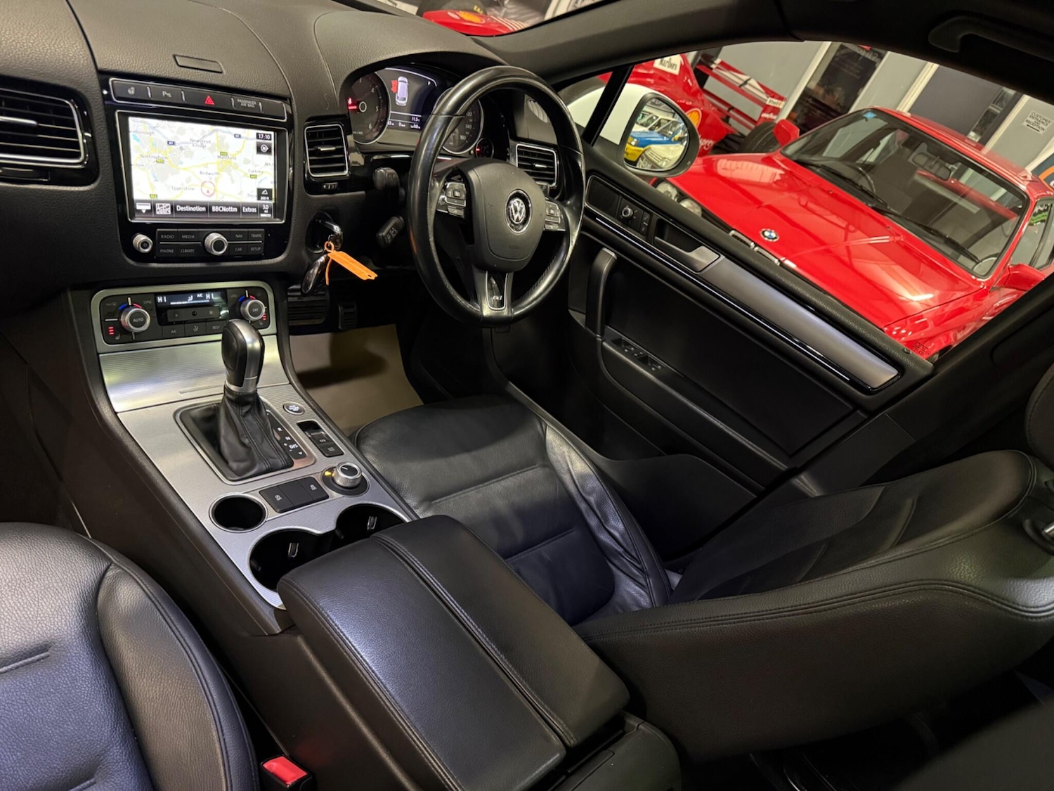 Used Volkswagen Touareg 2014 for sale - 76446895: Photo 3