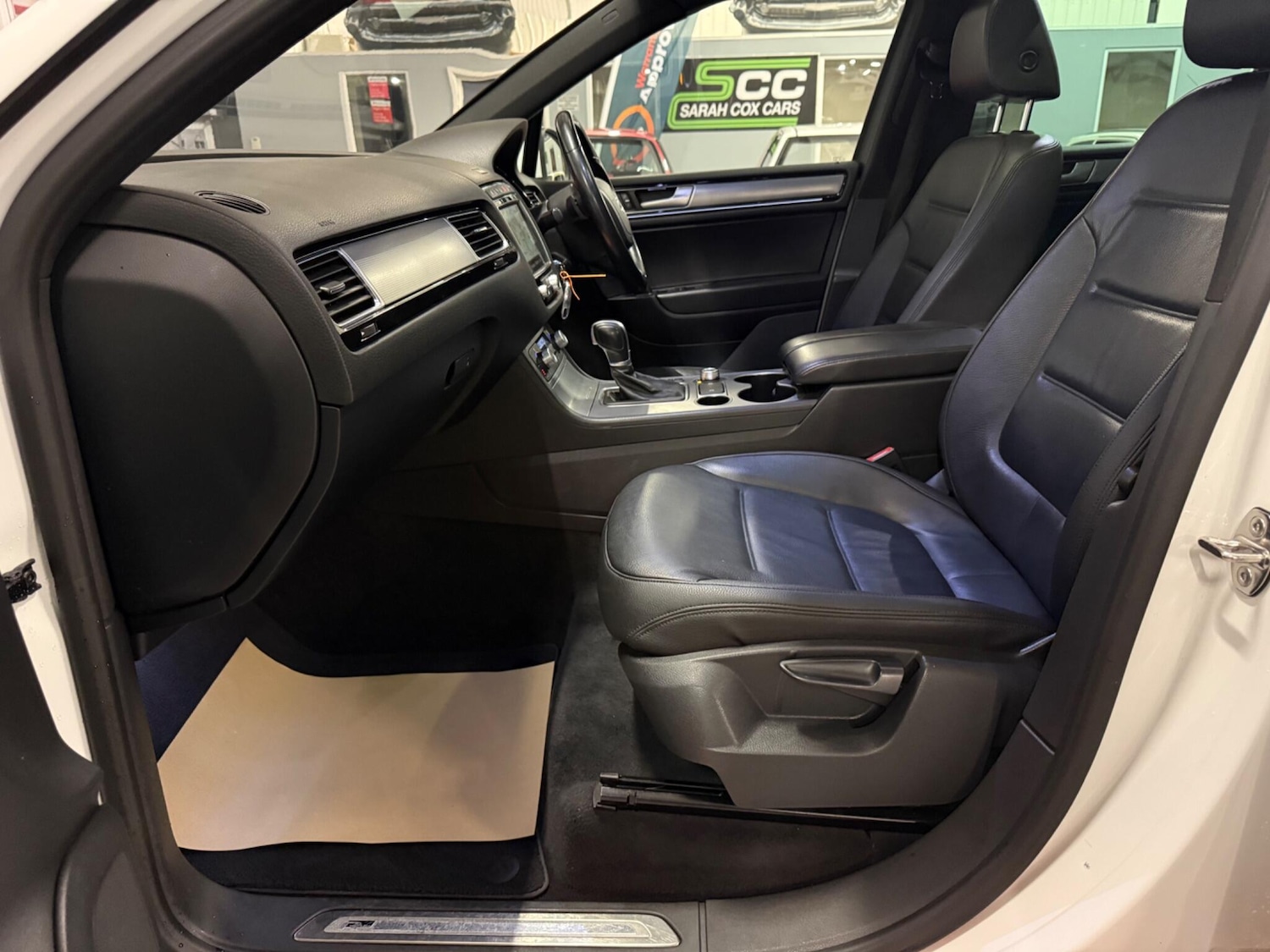 Used Volkswagen Touareg 2014 for sale - 76446895: Photo 4