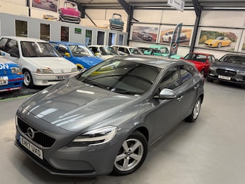 Volvo - V40