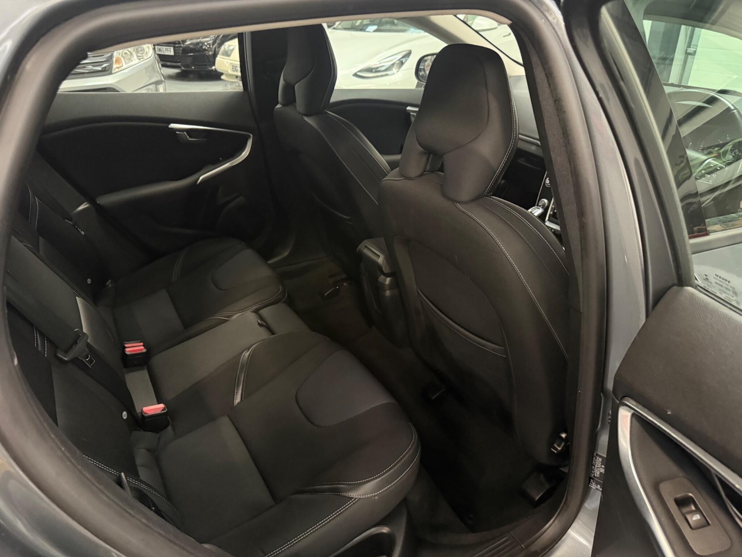 Used Volvo V40 2017 for sale - 76138423: Photo 26