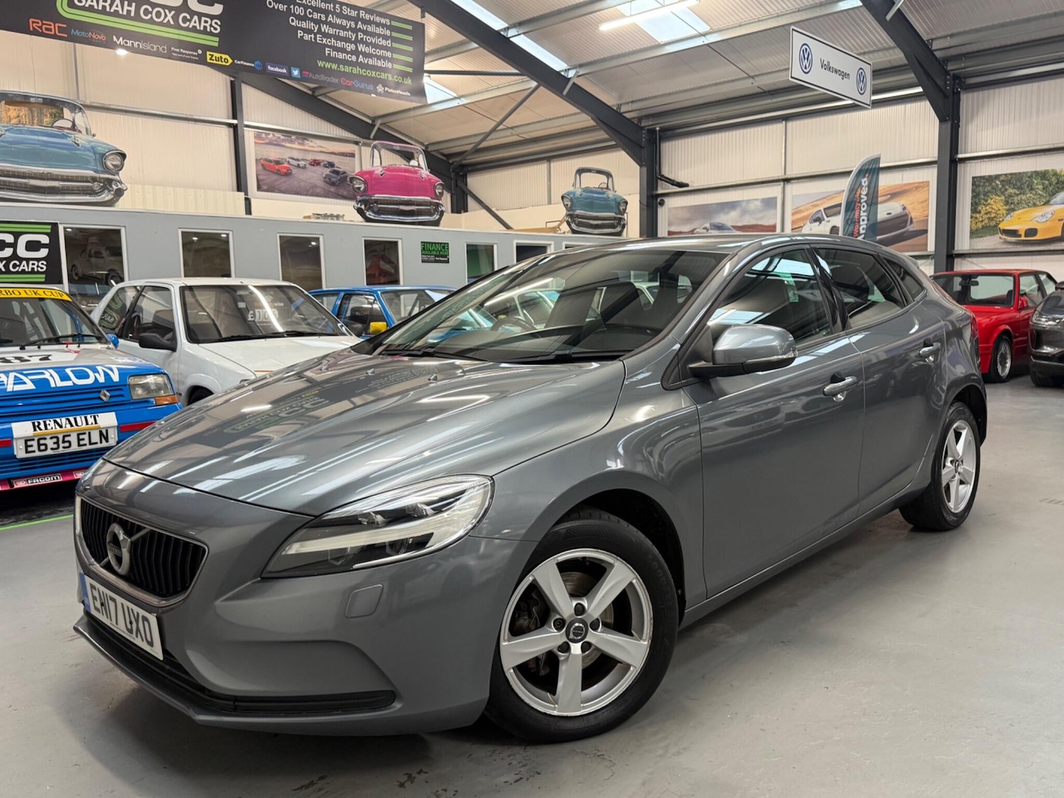 Used Volvo V40 2017 for sale - 76138423: Photo 6