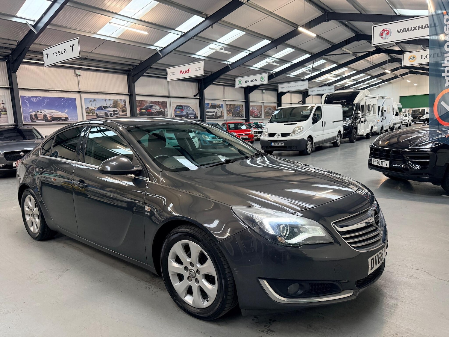 Used Vauxhall Insignia 2016 for sale - 76975719: Photo 12