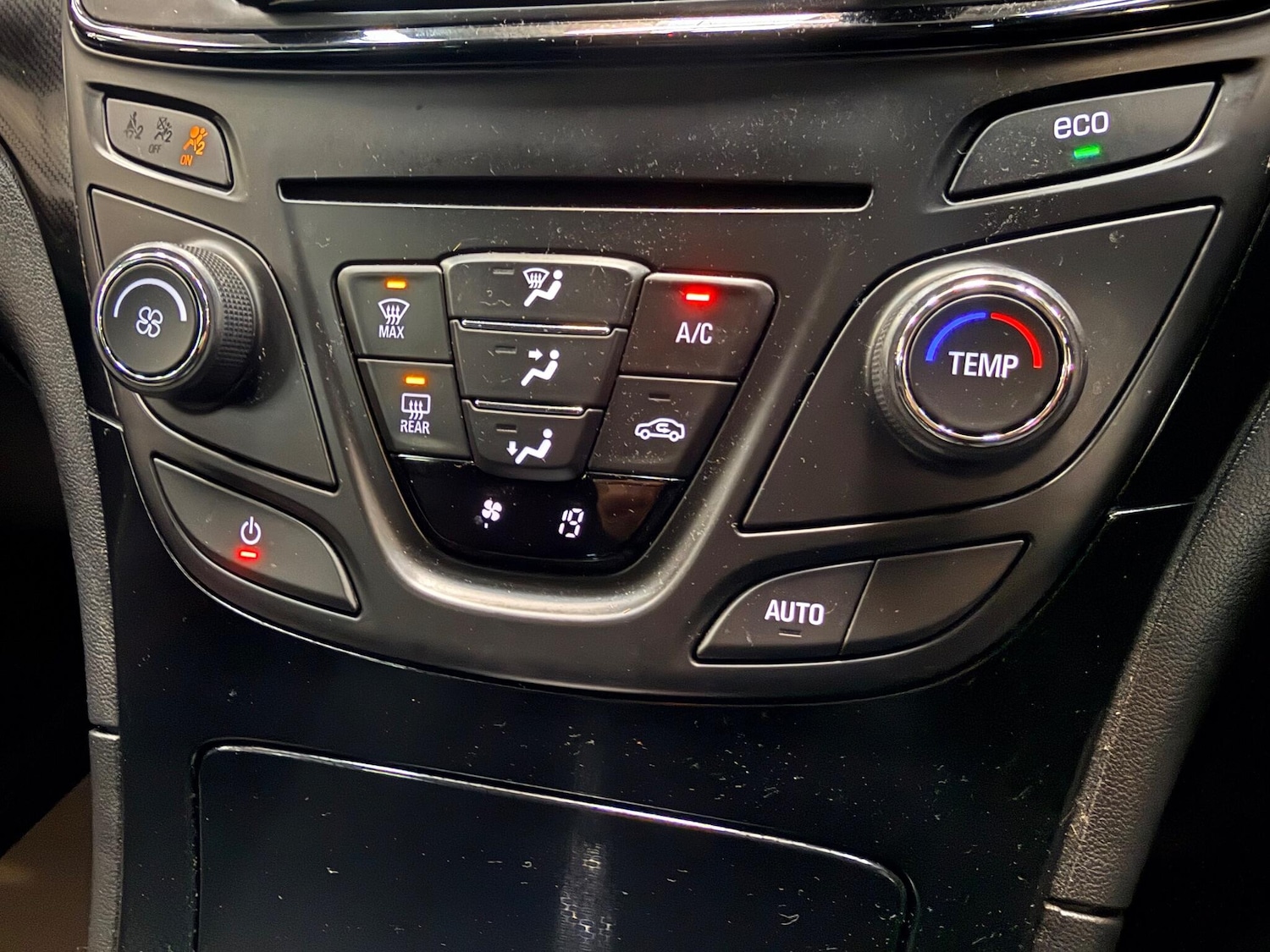 Used Vauxhall Insignia 2016 for sale - 76975719: Photo 22