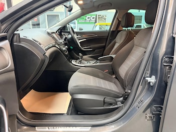 Used Vauxhall Insignia 2016 for sale - 76975719: Photo