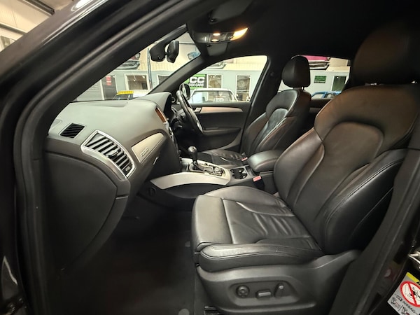 Used Audi Q5 2011 for sale - 76314476: Photo 2