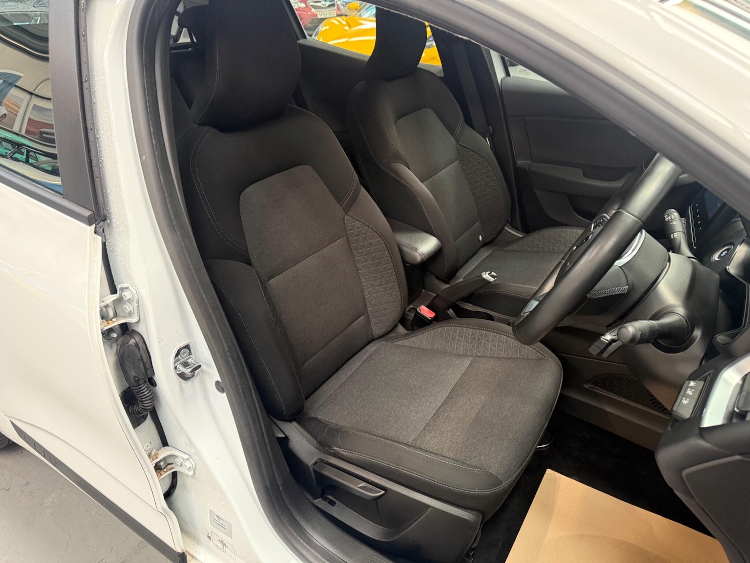 Used Renault Clio 2022 for sale - 76389047: Photo 12