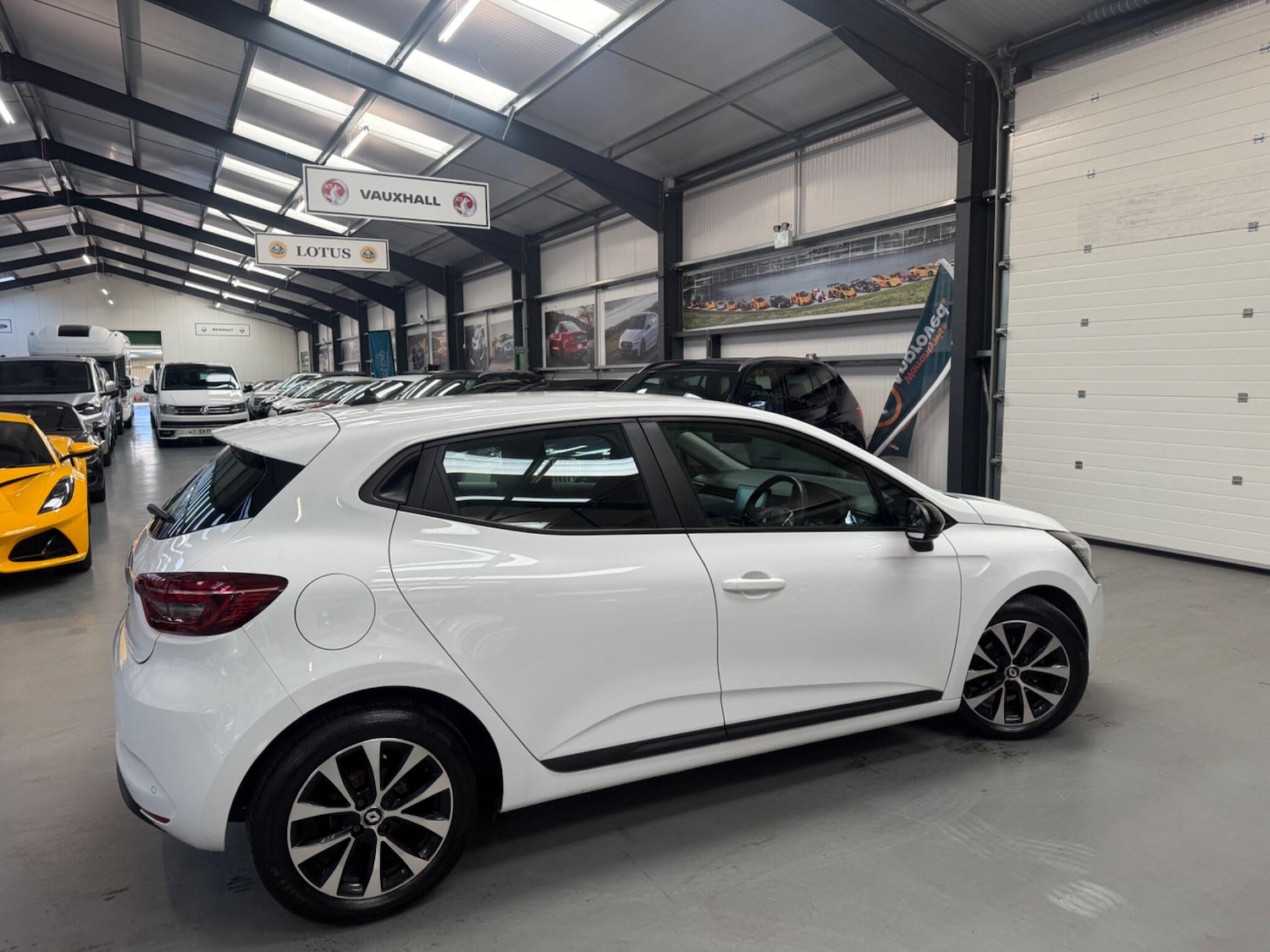 Used Renault Clio 2022 for sale - 76389047: Photo 15