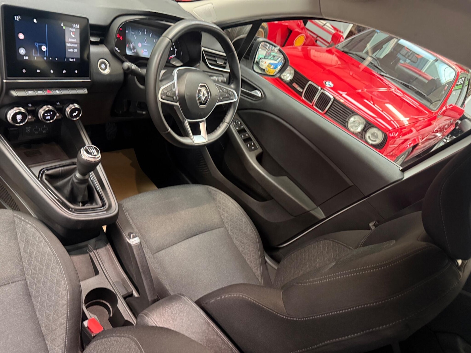 Used Renault Clio 2022 for sale - 76389047: Photo 3