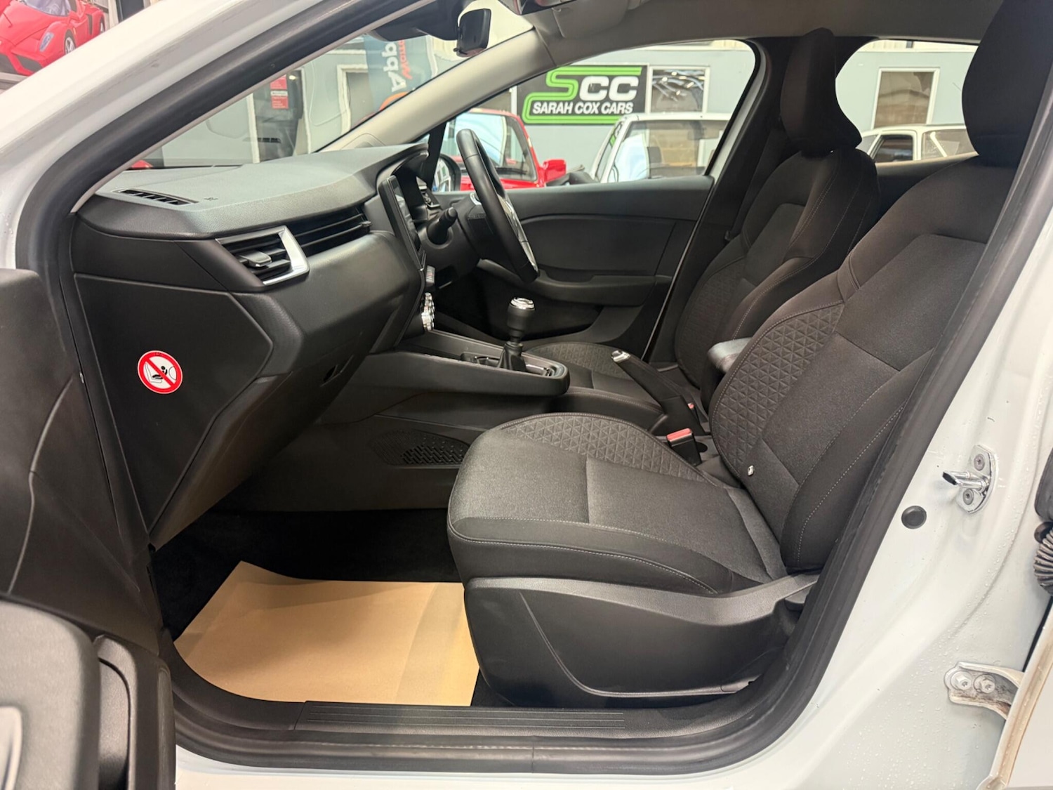 Used Renault Clio 2022 for sale - 76389047: Photo 4