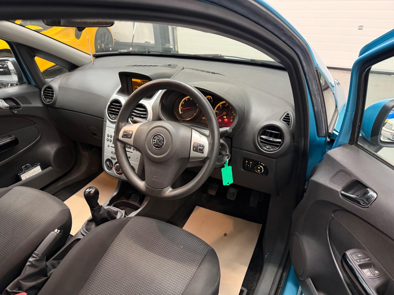 Used Vauxhall Corsa 2011 for sale - 76953422: Photo 10